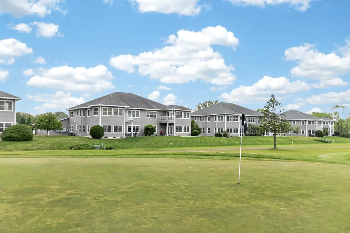 210 Potter Rd, Elkhorn, WI 53121 - #1