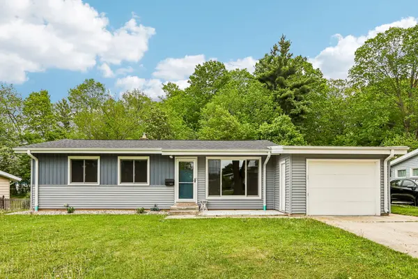 5620 Euston St, Greendale, WI 53129