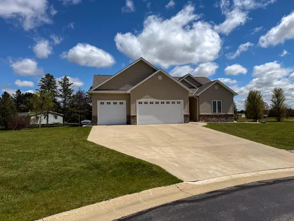 6960 Barney Ct, Trenton, WI 53090