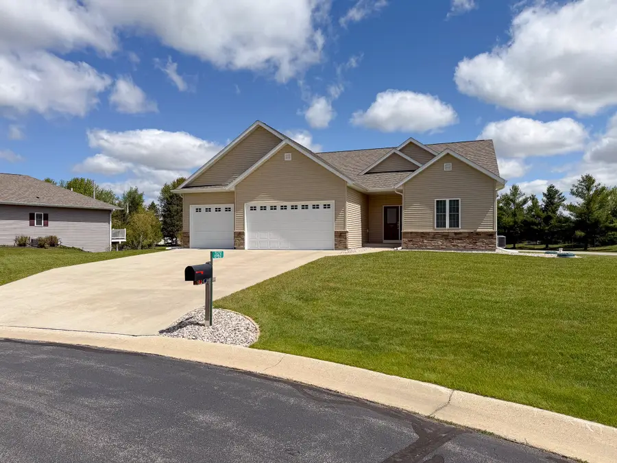 6960 Barney Ct, Trenton, WI 53090 - #2