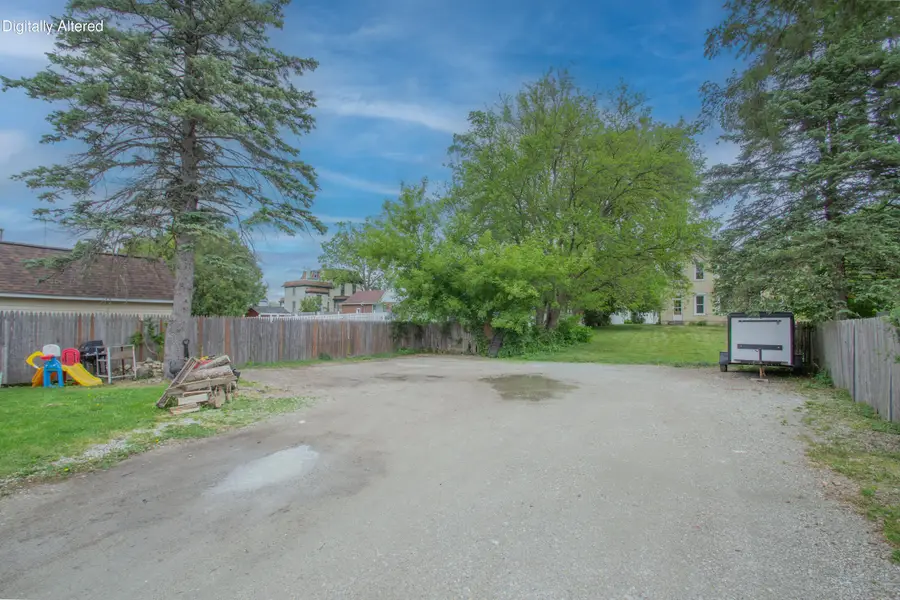217 S 7th St, Watertown, WI 53094 - #3