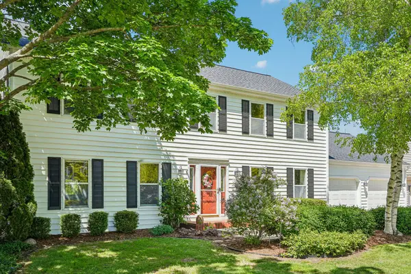W68N347 Palmetto Ave, Cedarburg, WI 53012