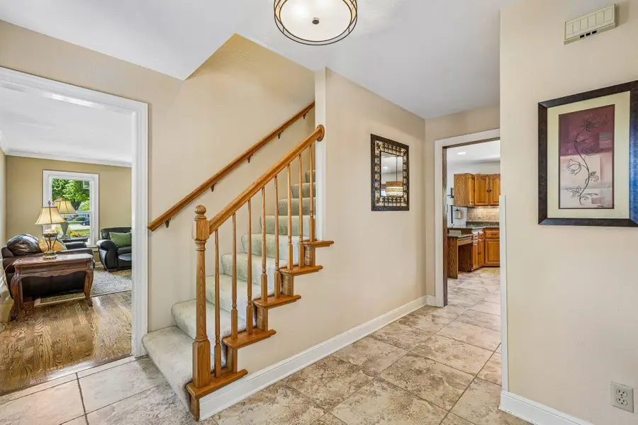 W68N347 Palmetto Ave, Cedarburg, WI 53012 - #2