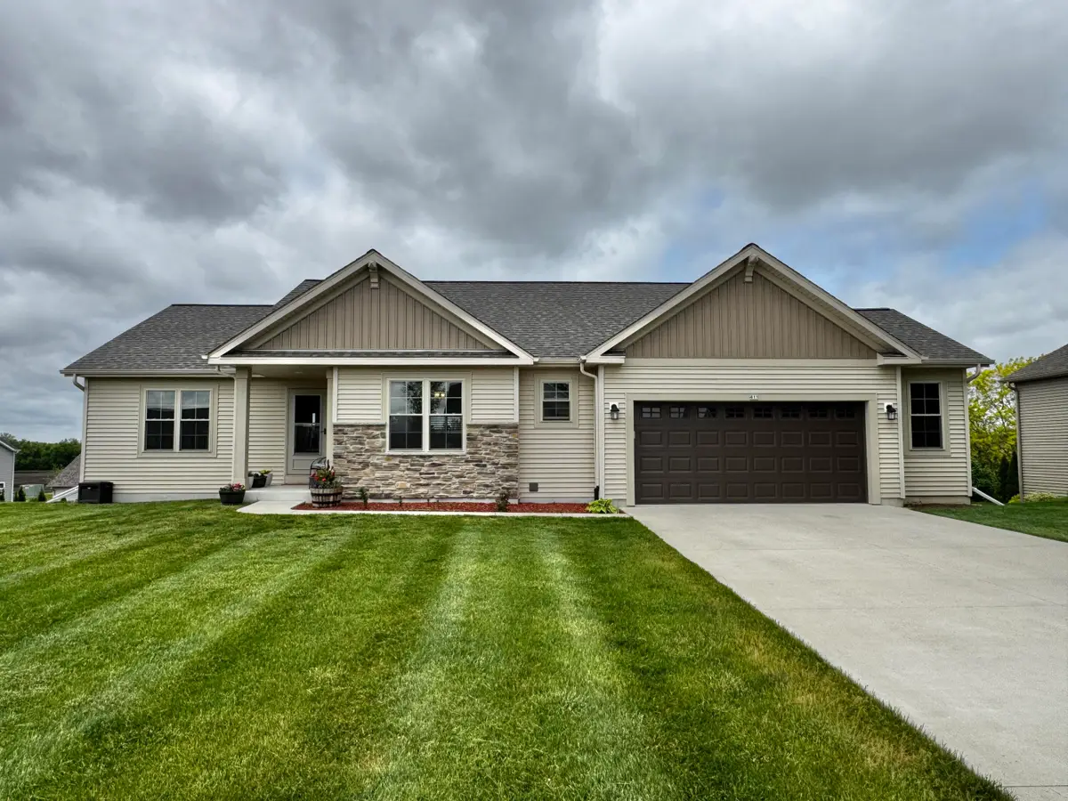 411 Rosewood Ct, Lake Mills, WI 53551 - #1