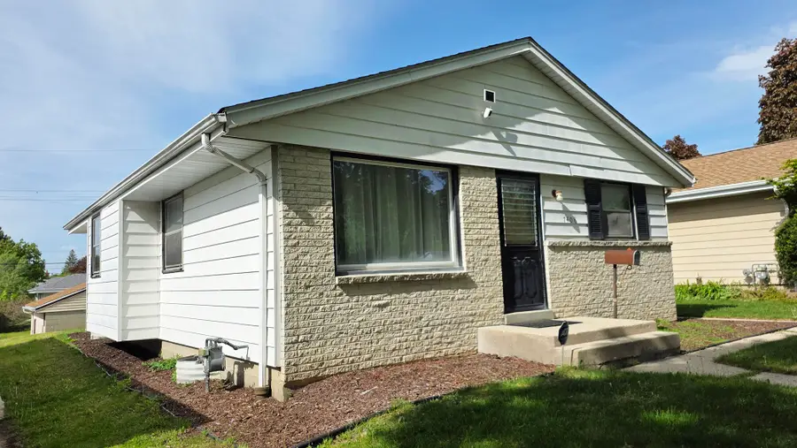 7408 W Carmen Ave, Milwaukee, WI 53218 - #2