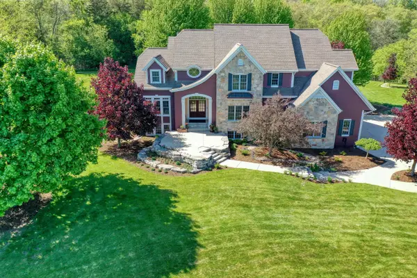 5249 Red Cedar Ct, West Bend, WI 53095