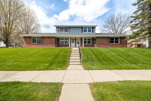 220 S 18th Ave, West Bend, WI 53095