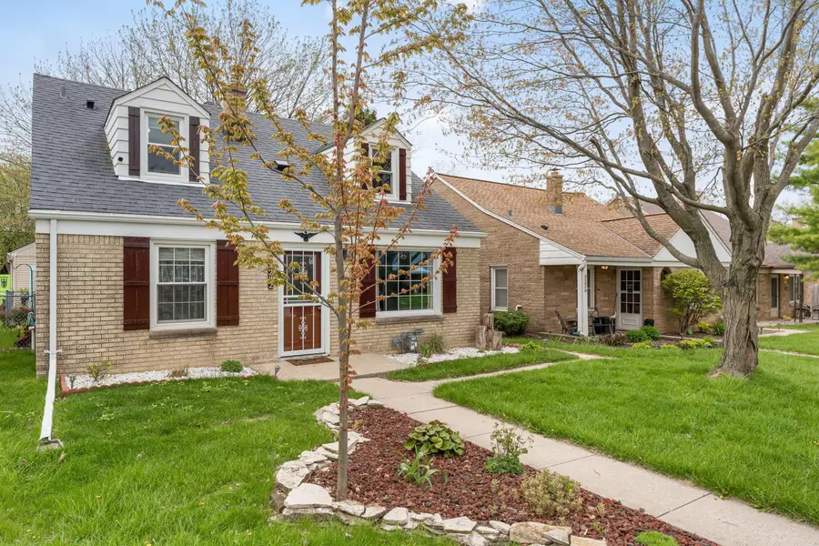 3232 N 79th St, Milwaukee, WI 53222 - #2