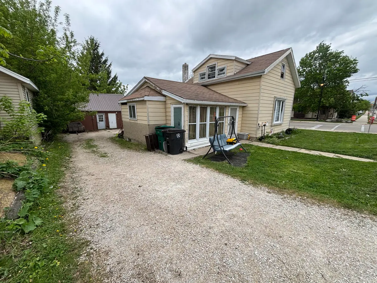 W164N9039 Water St, Menomonee Falls, WI 53051 - #1
