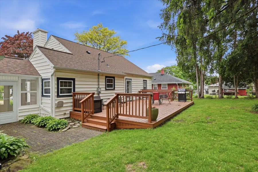 1311 Garfield Ave, Waukesha, WI 53186 - #3