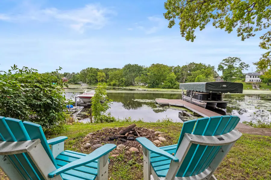 5638 W Peninsula Dr, Waterford, WI 53185 - #2