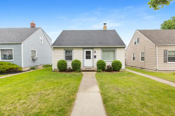 3834 S 14th St, Milwaukee, WI 53221
