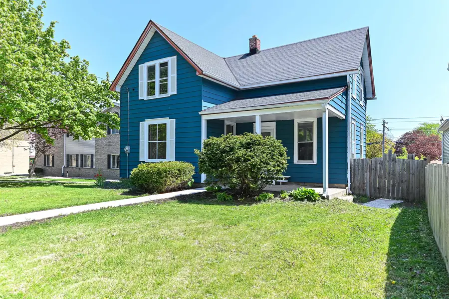 3270 S 92nd St, Milwaukee, WI 53227 - #2