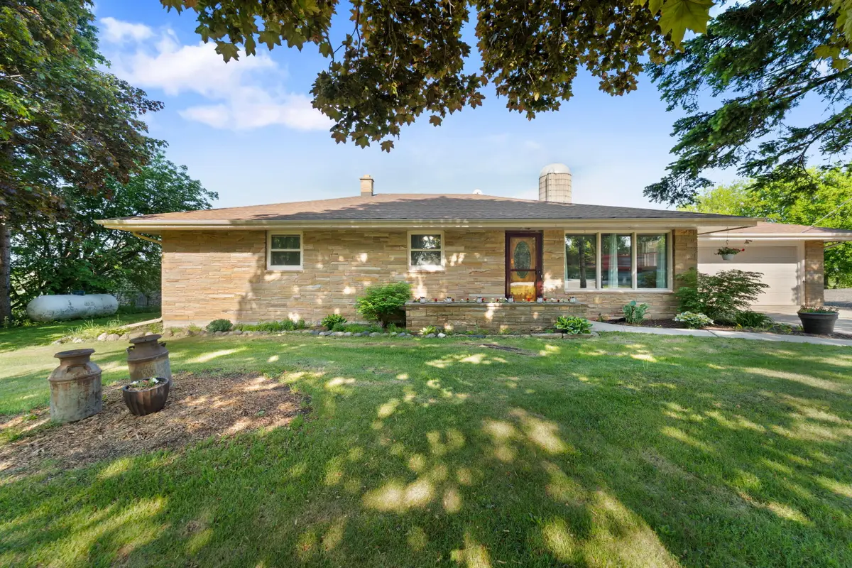 4211 County Road Kw, Port Washington, WI 53074 - #1