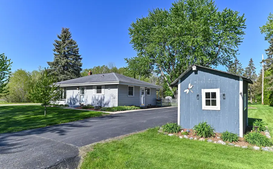 9061 S 83rd St, Franklin, WI 53132 - #2