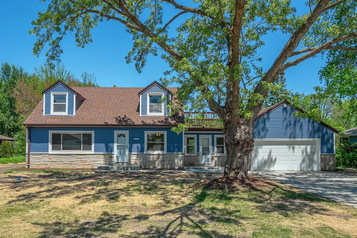 7920 W Puetz Rd, Franklin, WI 53132 - #1