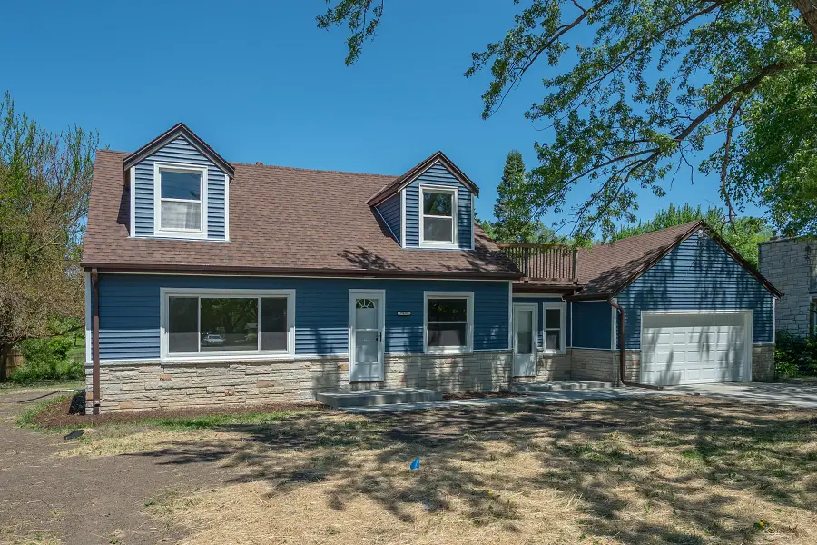 7920 W Puetz Rd, Franklin, WI 53132 - #2