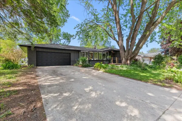 234 Green Valley Pl, West Bend, WI 53095