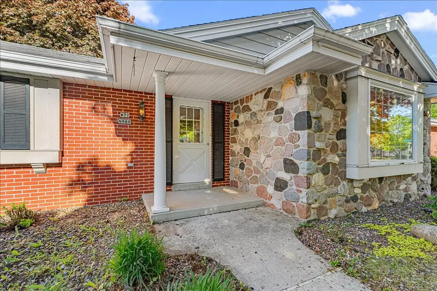 W71N980 Harrison Ave, Cedarburg, WI 53012 - #3