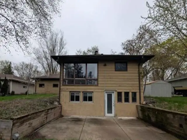 601 S Ridge Ln, Grand Chute, WI 54914 - #2