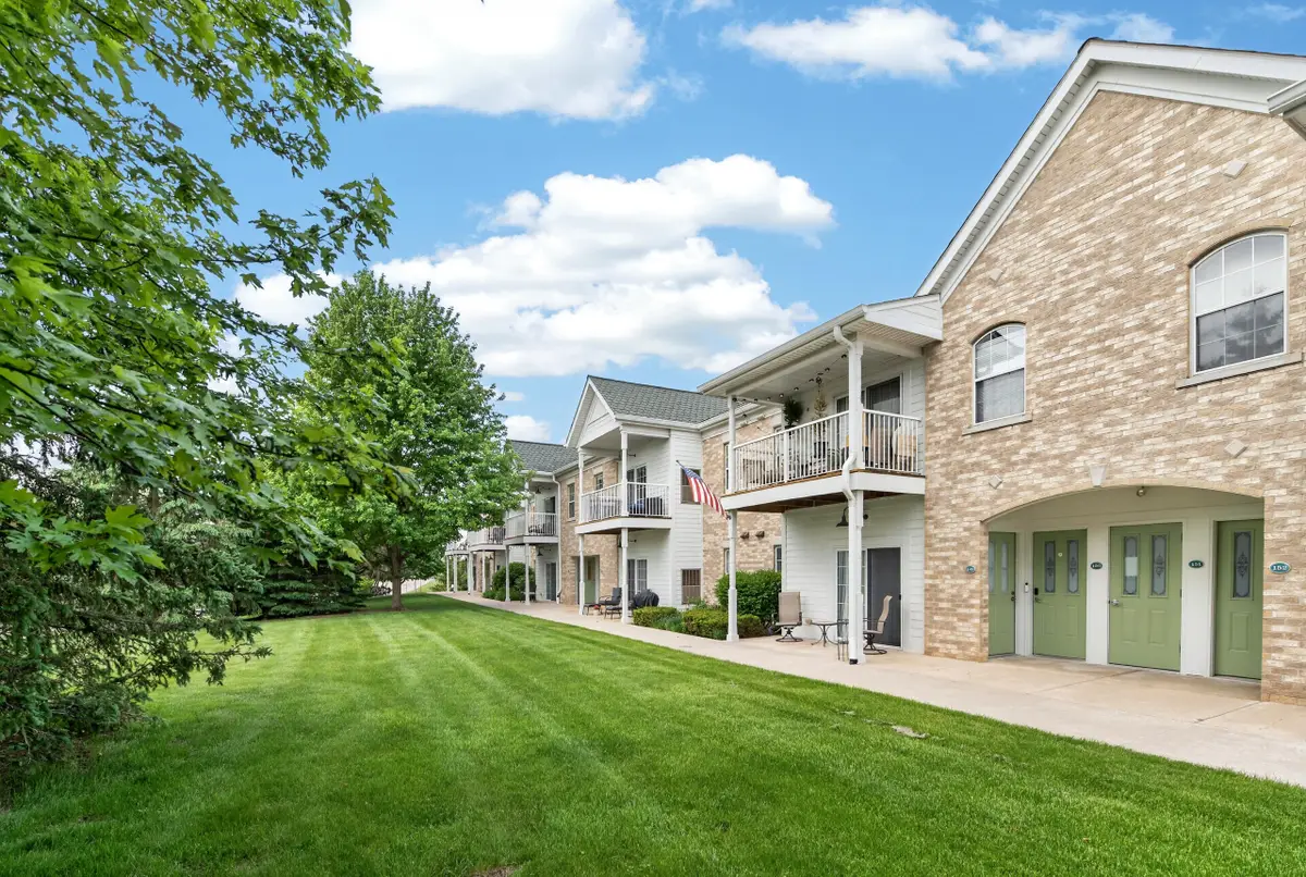2704 Northview Rd, Waukesha, WI 53188 - #1