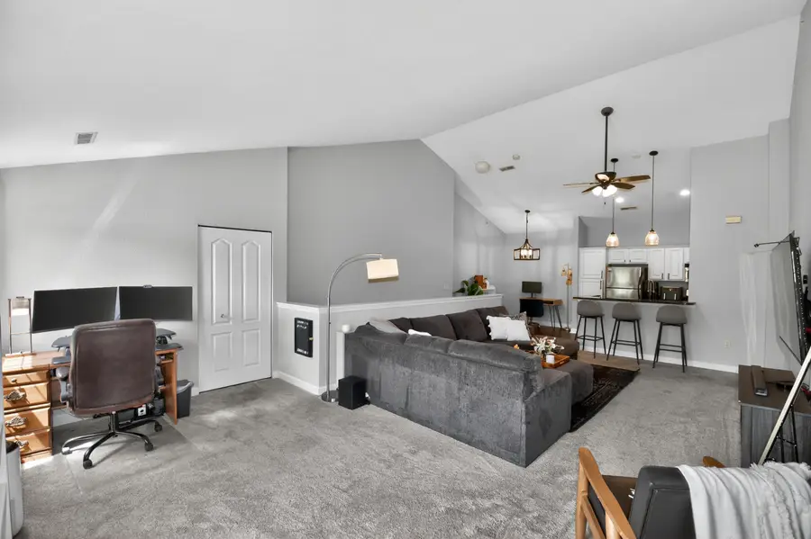 2704 Northview Rd, Waukesha, WI 53188 - #3