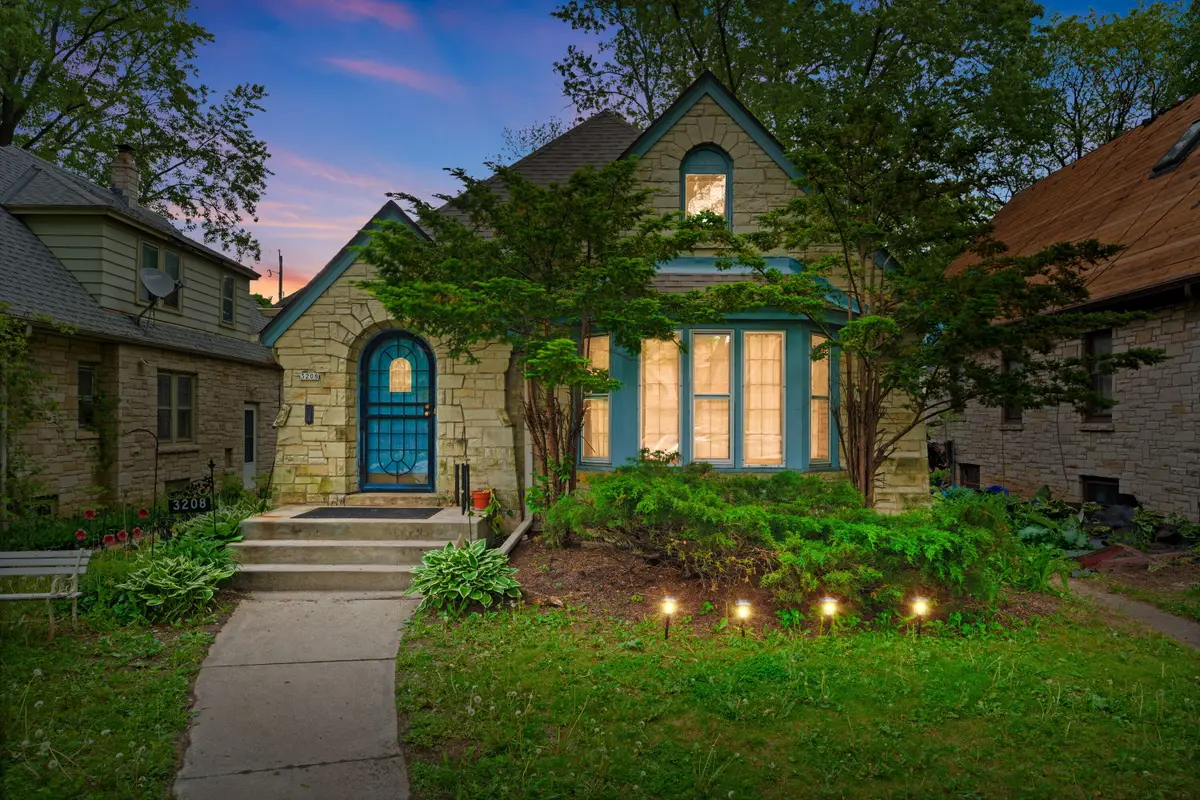3208 N 50th St, Milwaukee, WI 53216 - #1