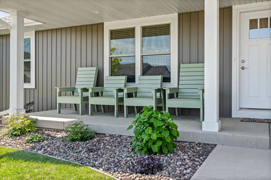 1610 Fox Glove St, Holmen, WI 54636 - #2