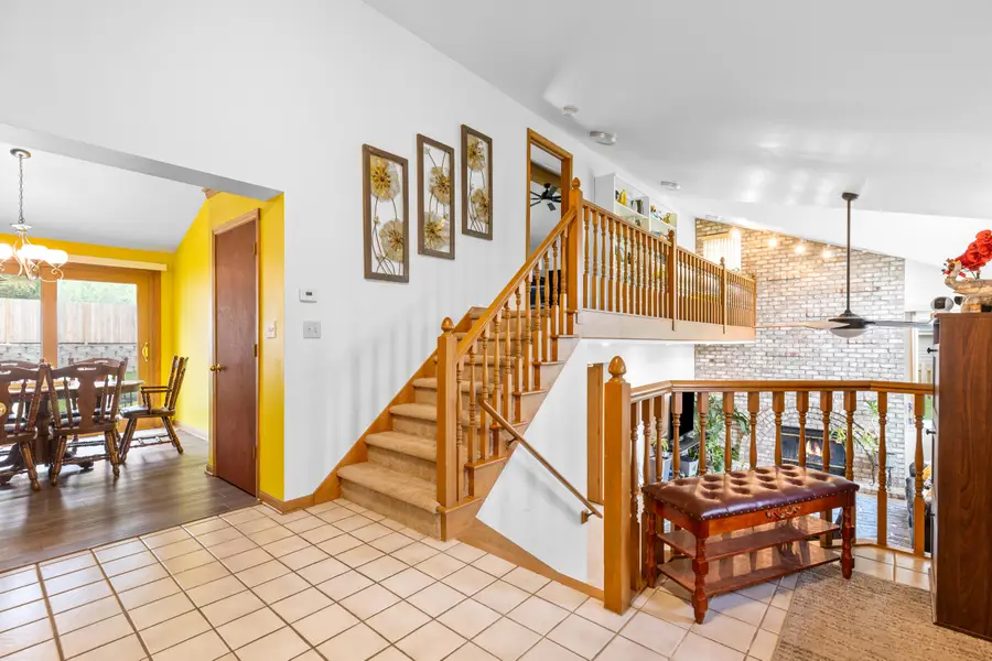 9201 W County Line Rd, Milwaukee, WI 53224 - #3