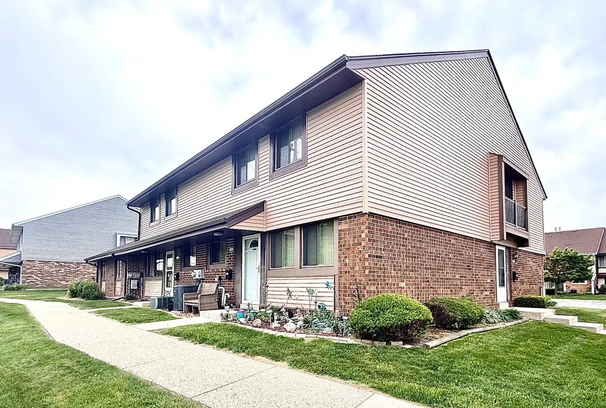 6324 S 20th St, Milwaukee, WI 53221 - #1
