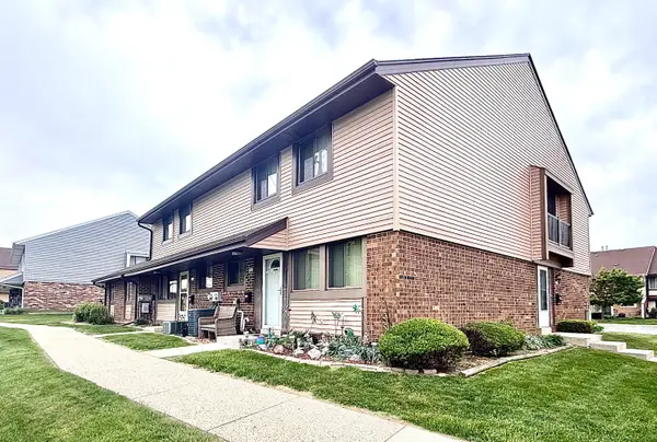 6324 S 20th St, Milwaukee, WI 53221