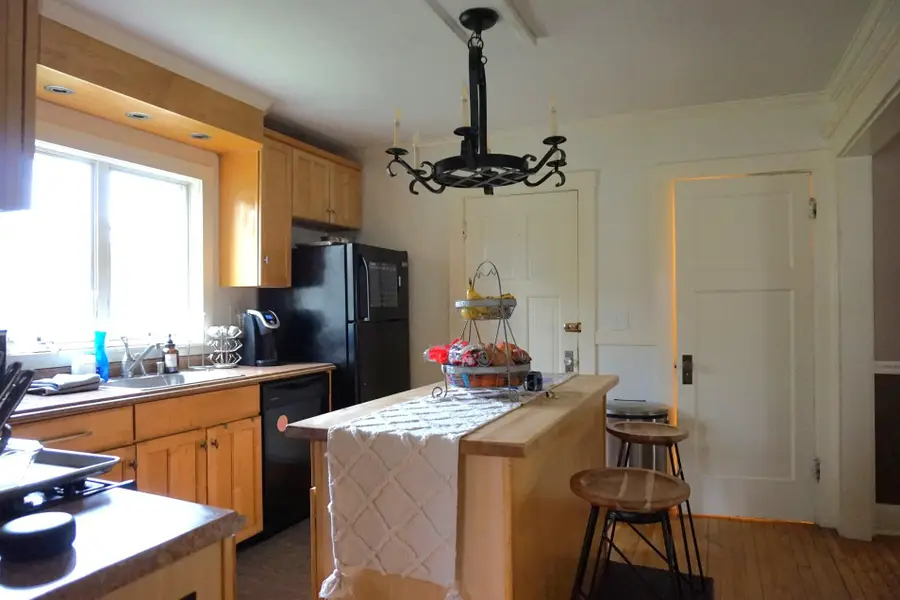 121 N Milwaukee St, Fredonia, WI 53021 - #3