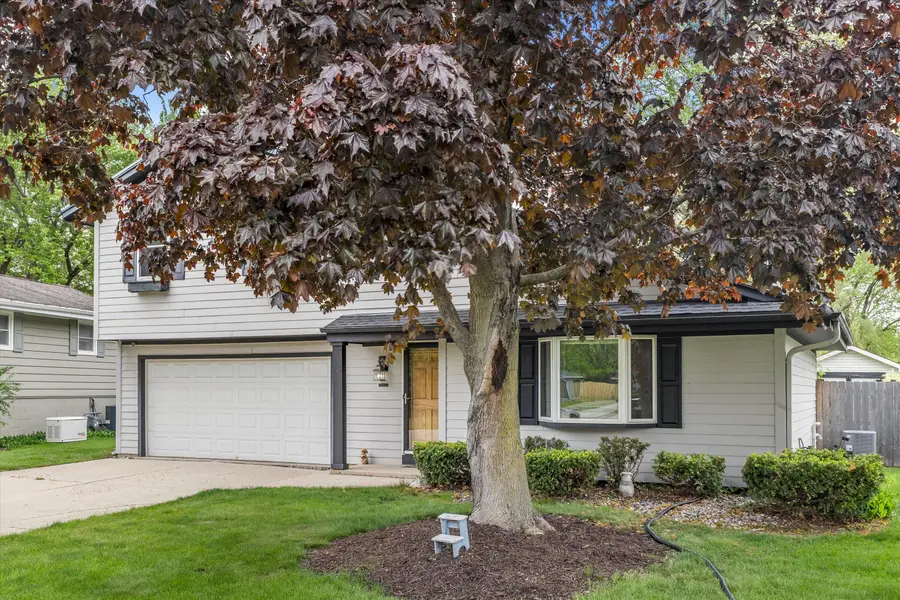 2640 Moraine Ct, Caledonia, WI 53402 - #3