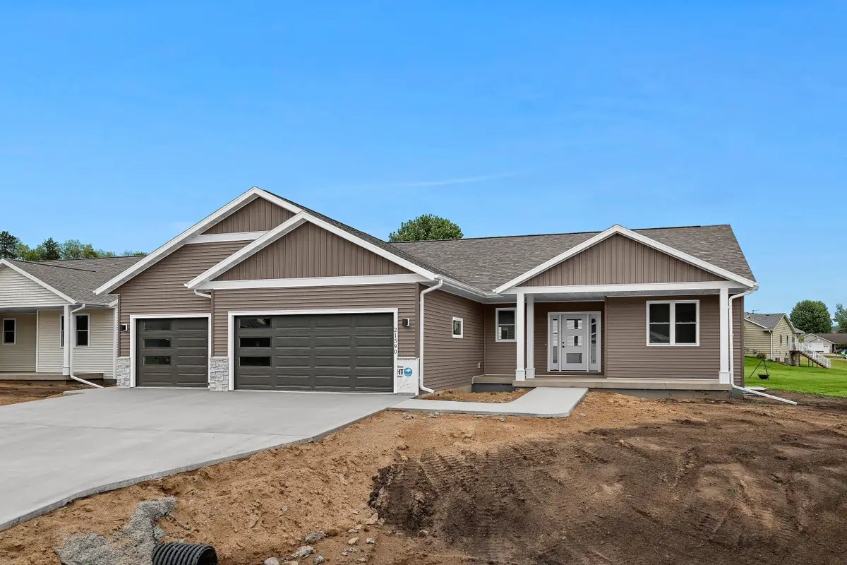 21590 Somerset Down Ln, Galesville, WI 54630 - #1