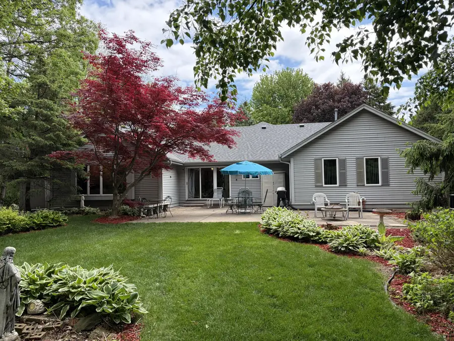 8232 Cooper Rd, Pleasant Prairie, WI 53142 - #3