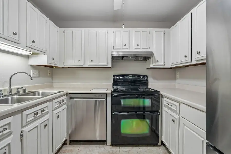 4215 N 100th St, Milwaukee, WI 53222 - #3
