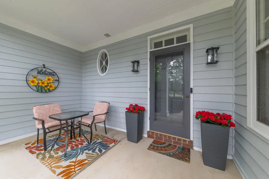 2270 Vincent Dr, Brookfield, WI 53045 - #2