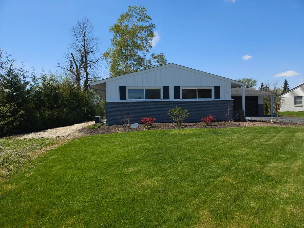 9131 N Pelham Pkwy, Bayside, WI 53217 - #1