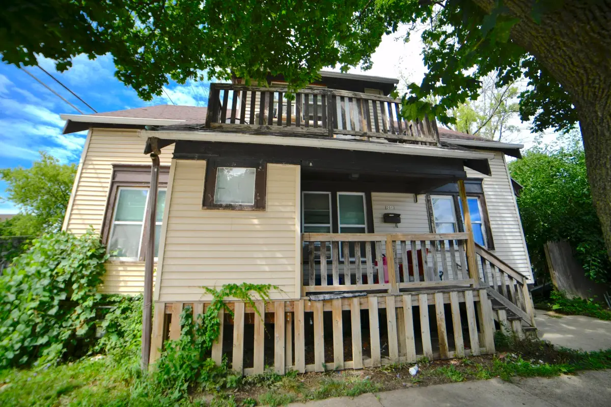 2012 W Burleigh St, Milwaukee, WI 53206 - #1