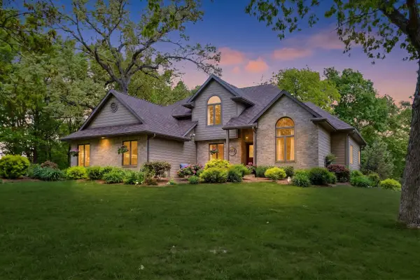 225 Ridge Line Rd, Rochester, WI 53105