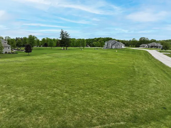Lot 11 Lakeview Ridge Ln, Richfield, WI 53017