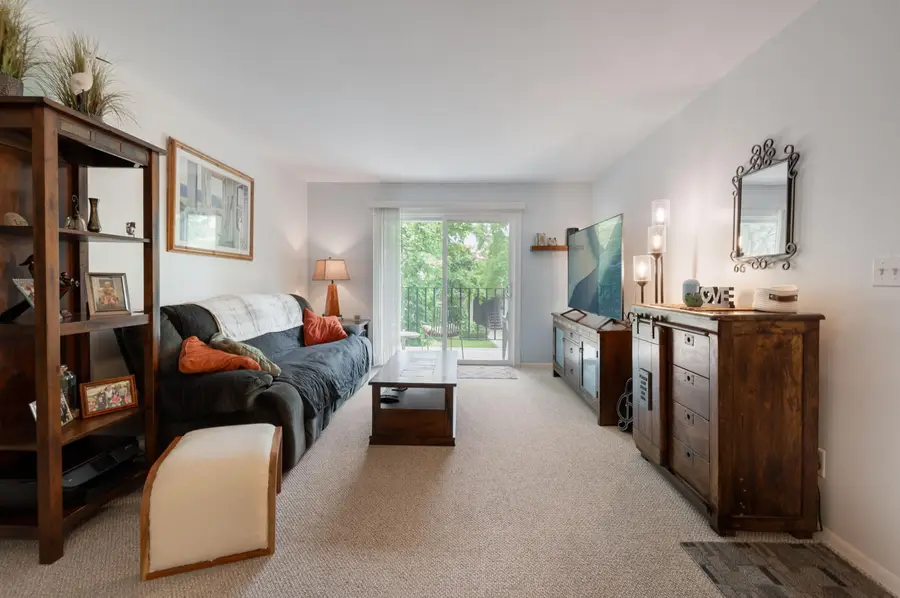 W170N11523 Armada Dr, Germantown, WI 53022 - #2