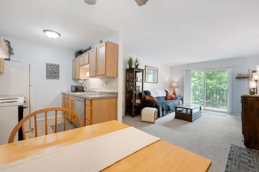 W170N11523 Armada Dr, Germantown, WI 53022 - #3
