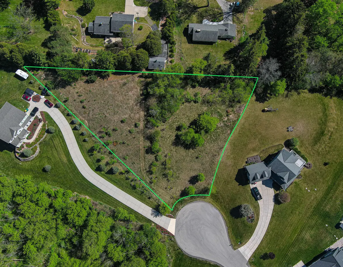 Lt5 S Manor Ct, Germantown, WI 53022 - #1