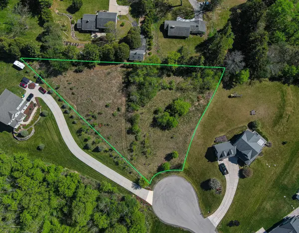 Lt5 S Manor Ct, Germantown, WI 53022