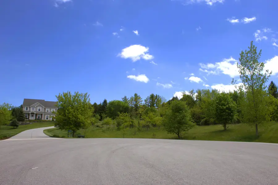 Lt5 S Manor Ct, Germantown, WI 53022 - #3
