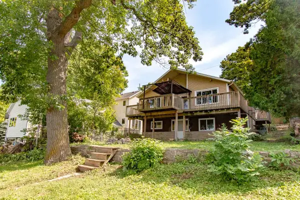N4973 Lake Dr, Hubbard, WI 53034