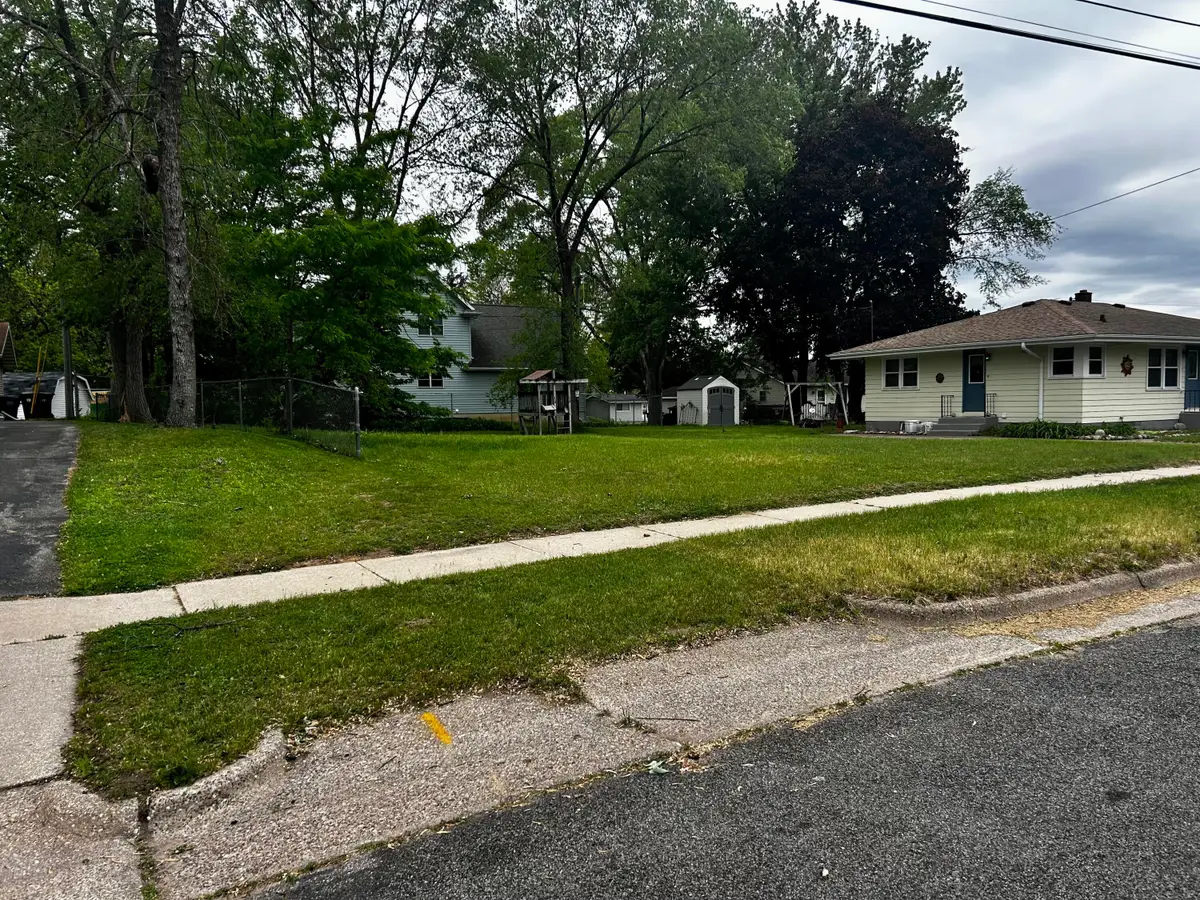 313 6th Ave N, Onalaska, WI 54650 - #1