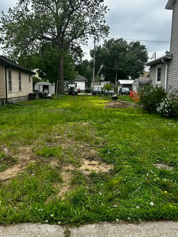 1533 George St, La Crosse, WI 54603