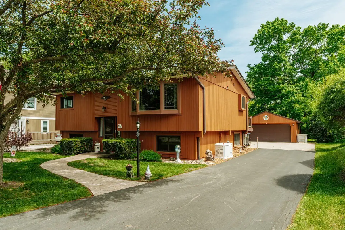 W175S7006 Hiawatha Dr, Muskego, WI 53150 - #1